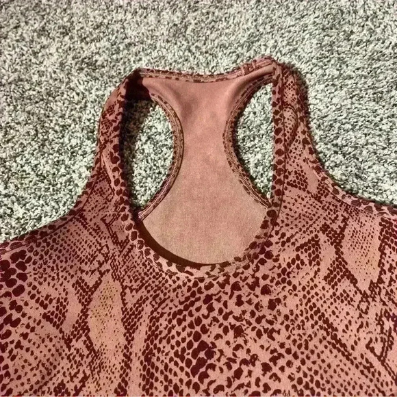 Lululemon Cool Racerback Desert Snake Bark Berry Multi Yoga Stretch Size 0 - Picture 3 of 8